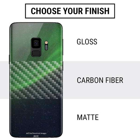 StockTrek Aurora Borealis Dances Above the Arctic Ocean Galaxy S9 Skin